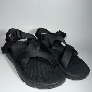 Chaco classic men’s sandals in black size 9